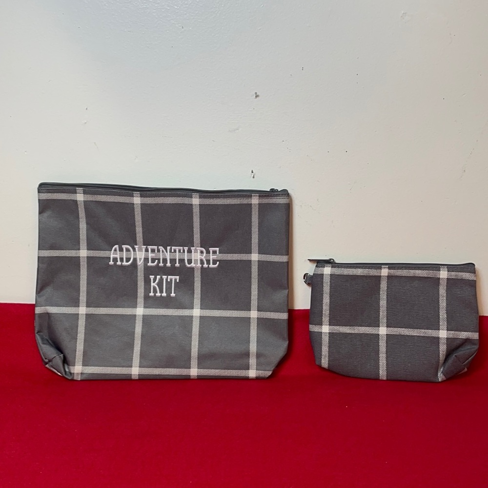 Thirty one lot 2 zipper pouch windowpane plaid